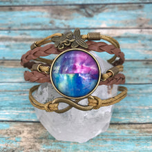 Load image into Gallery viewer, Magenta Blue Fluid Art Braided Brown Leather Boho Bracelet
