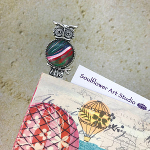 Red Green Owl Bookmark with Fluid Artwork