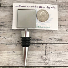 Load image into Gallery viewer, Wine Bottle Stopper with Blue Artwork - Square
